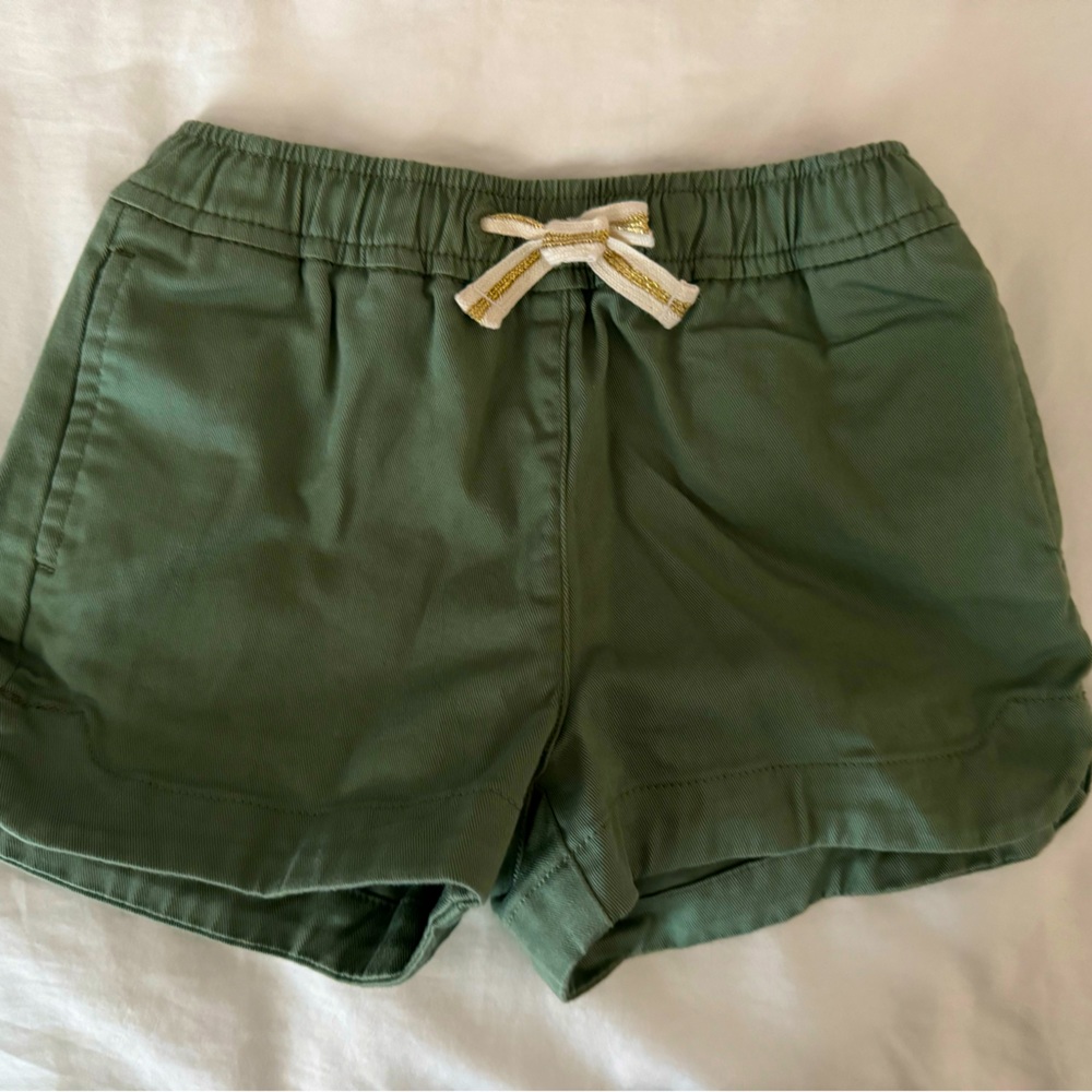 Girls green pull on shorts